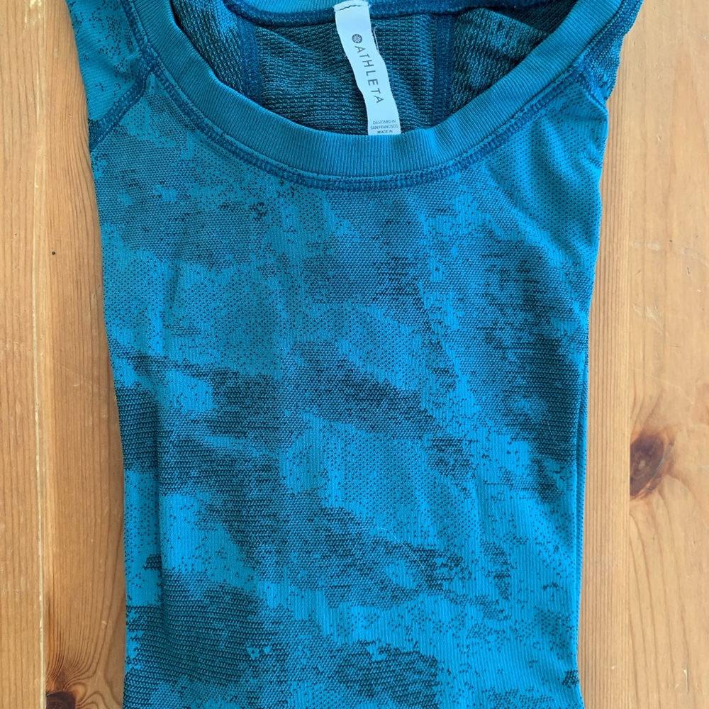 Athleta long sleeve shirt for high impact workouts